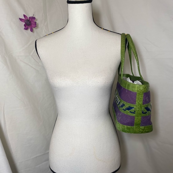 Nancy Gonzalez shoulder bag - Picture 7 of 8